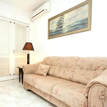 Apartments By The Sea Orebic, Peljesac - 4562 Apartment *